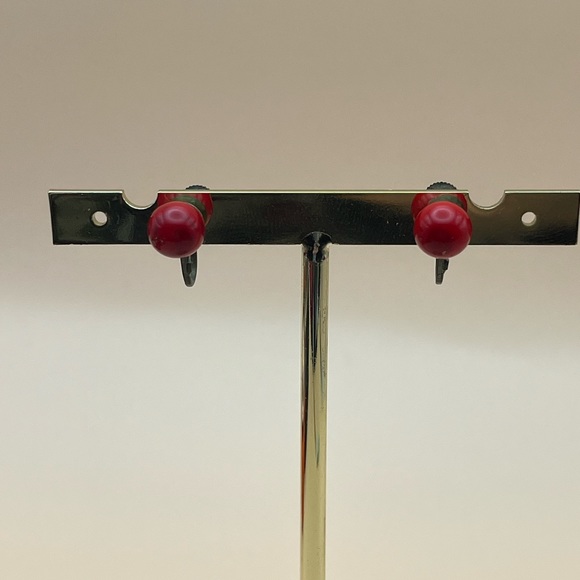 Vintage Red Ball Screw-back Earrings - Picture 2 of 5